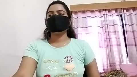 Snapshot of himuhimu22 chatting on June 15, 8:16 am himuhimu22 online show from June 15, 8:16 am