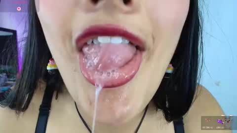 hinata online show from December 18, 8:48 pm