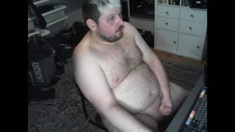 hipguy91 online show from January 25, 10:51 am