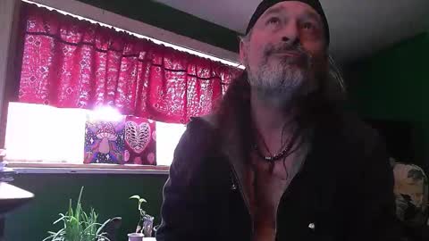 hippiedad333 online show from March 25, 7:53 pm