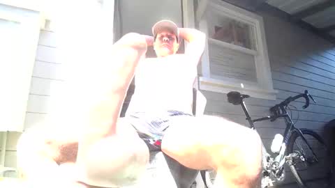 Snapshot of hippiezen chatting on June 6, 6:34 pm Hippie Jijm online show from June 6, 6:34 pm