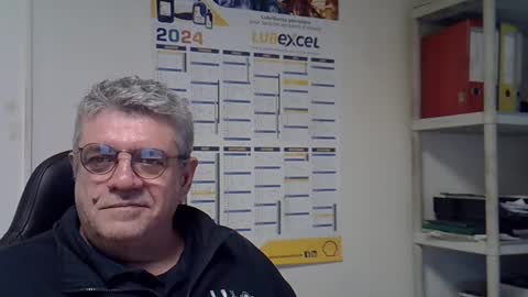 Snapshot of hippopotame17 chatting on January 3, 3:55 pm hippo online show from January 3, 3:55 pm