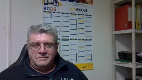 Snapshot of hippopotame17 chatting on January 7, 12:41 pm hippo online show from January 7, 12:41 pm