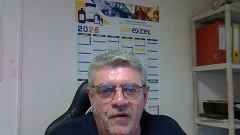 Snapshot of hippopotame17 chatting on January 8, 3:50 pm hippo online show from January 8, 3:50 pm