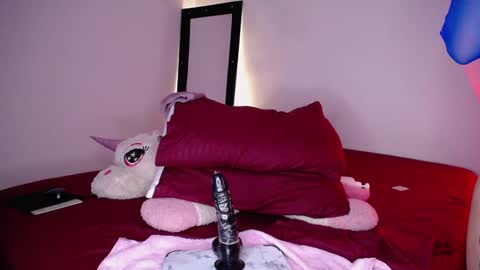 Snapshot of hipshannah chatting on January 26, 1:31 am H A N N A H online show from January 26, 1:31 am