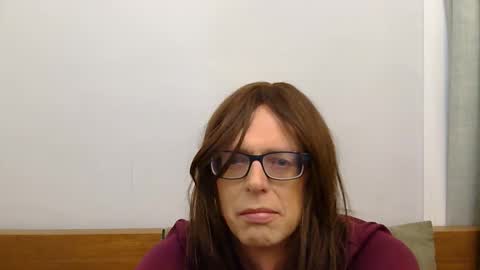 Snapshot of hiriley chatting on October 22, 9:14 pm HiRiley online show from October 22, 9:14 pm