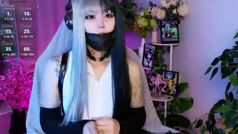Snapshot of hiro_ryota chatting on May 21, 4:47 pm Hiro Ryota online show from May 21, 4:47 pm