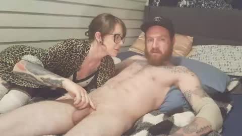 Snapshot of hisnhertemptation chatting on August 9, 7:24 am HisNHersTemptation online show from August 9, 7:24 am