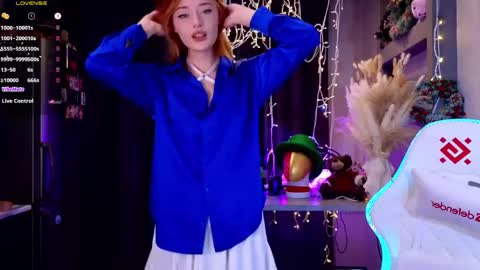 Ella online show from March 20, 7:30 pm