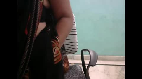 Snapshot of hisslust chatting on December 18, 4:46 pm hisslust online show from December 18, 4:46 pm