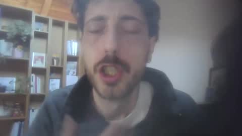 Snapshot of hitmenoww chatting on March 20, 7:13 am hitmenoww online show from March 20, 7:13 am