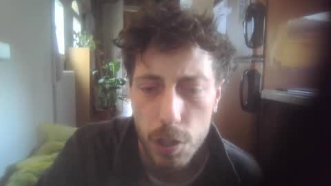 Snapshot of hitmenoww chatting on April 3, 9:40 am hitmenoww online show from April 3, 9:40 am