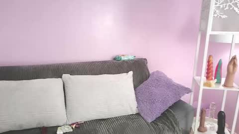 hiyakasudere_ online show from November 17, 6:46 pm