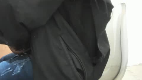 Snapshot of hk5792 chatting on January 1, 9:17 am Your Morenito online show from January 1, 9:17 am