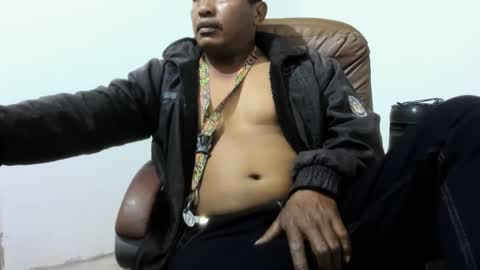 Snapshot of hk5792 chatting on September 21, 4:25 am Your Morenito online show from September 21, 4:25 am