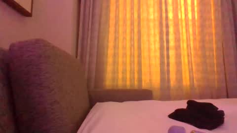 hknox714 online show from November 14, 7:18 am