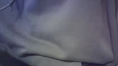 Snapshot of hlavoe33 chatting on January 2, 12:23 am Hlavoe online show from January 2, 12:23 am