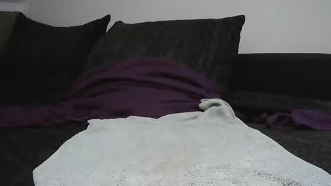 Snapshot of hlovescf chatting on September 14, 5:34 pm hlovescf online show from September 14, 5:34 pm