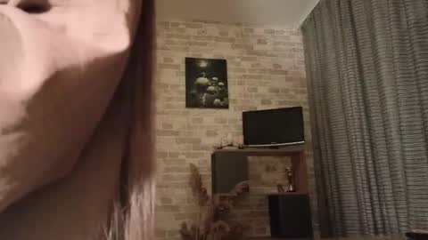 Snapshot of hoaarisa chatting on January 9, 10:11 pm Sofia online show from January 9, 10:11 pm