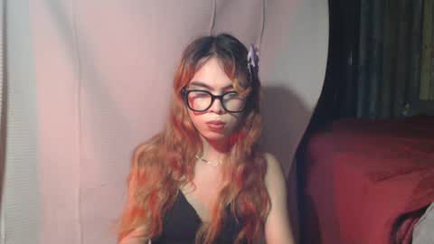 Snapshot of hoelyaurora chatting on May 11, 7:55 pm Aurora3 online show from May 11, 7:55 pm