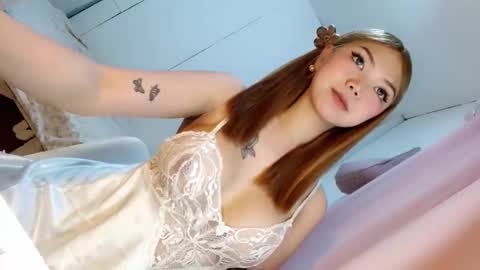 Snapshot of hoelychess chatting on November 24, 10:26 am welcome here guys online show from November 24, 10:26 am