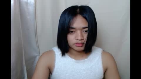 Snapshot of hoelyhanabi chatting on November 18, 5:01 am KIESH online show from November 18, 5:01 am