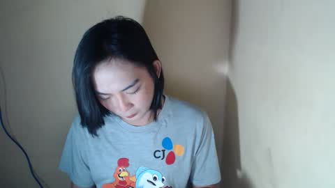 Kim3 online show from April 8, 4:07 pm