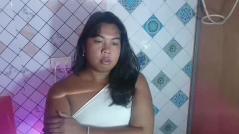 Layla3 online show from February 16, 2:51 am