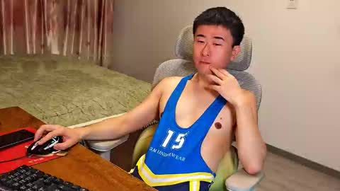 Snapshot of hoho7619 chatting on October 26, 1:06 pm shy boi online show from October 26, 1:06 pm