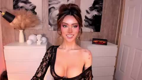 Ms. Laura online show from July 4, 3:51 pm