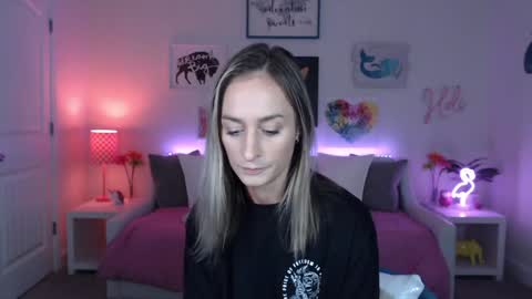 Holi Hurricane online show from September 16, 2:12 am