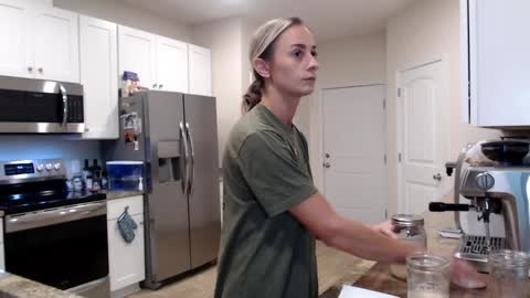 Holi Hurricane online show from September 22, 1:18 am