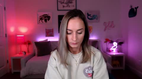 Holi Hurricane online show from September 29, 4:28 am