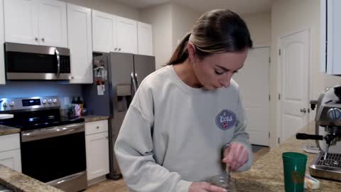 Holi Hurricane online show from November 21, 3:49 am