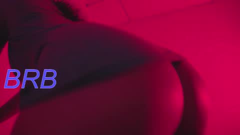 holly_16 online show from February 2, 10:49 pm