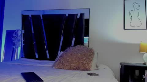 Mara online show from November 4, 3:49 am