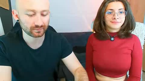 Holly and Honey online show from March 25, 11:11 pm