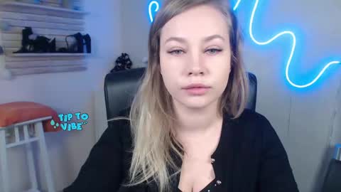 Holly online show from December 30, 6:31 am