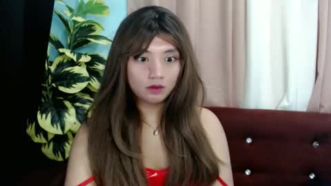 Snapshot of holly_maria69 chatting on March 12, 5:52 pm holly_maria69 online show from March 12, 5:52 pm