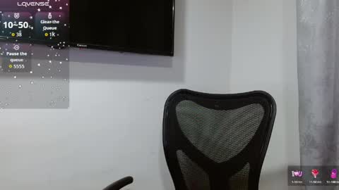 Holly online show from May 3, 5:35 am