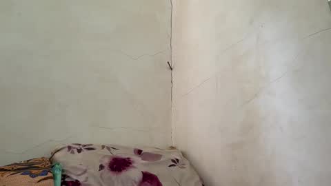 Snapshot of holly_wyn chatting on June 2, 2:02 am holly_wyn online show from June 2, 2:02 am