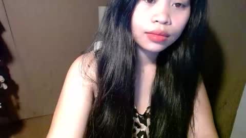 HollyApple online show from March 7, 9:50 am