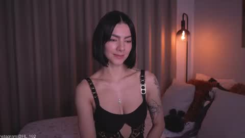 Snapshot of hollylinder_ chatting on July 2, 2:00 am Holly Linder online show from July 2, 2:00 am