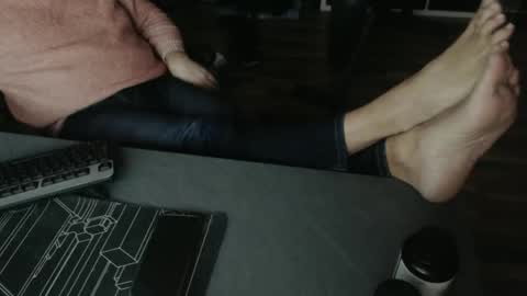 Snapshot of hollymollysucker chatting on December 27, 6:10 pm hollymollysucker online show from December 27, 6:10 pm