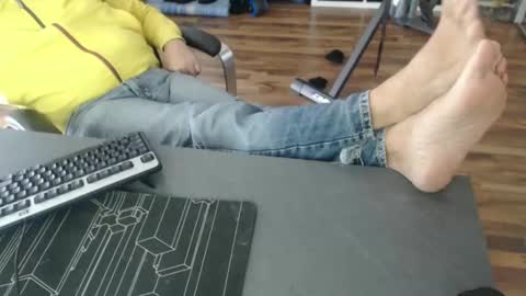 Snapshot of hollymollysucker chatting on February 16, 12:43 pm hollymollysucker online show from February 16, 12:43 pm