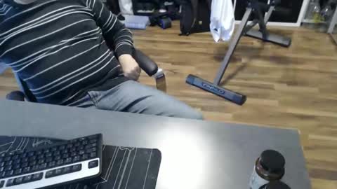 Snapshot of hollymollysucker chatting on February 24, 9:21 am hollymollysucker online show from February 24, 9:21 am