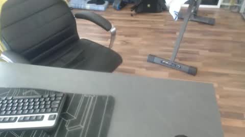 Snapshot of hollymollysucker chatting on March 4, 11:51 am hollymollysucker online show from March 4, 11:51 am