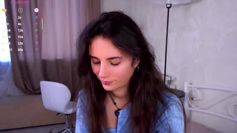 Snapshot of hollymonica chatting on November 3, 7:42 am Delly online show from November 3, 7:42 am