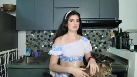 hollyshit_ online show from October 2, 12:06 am