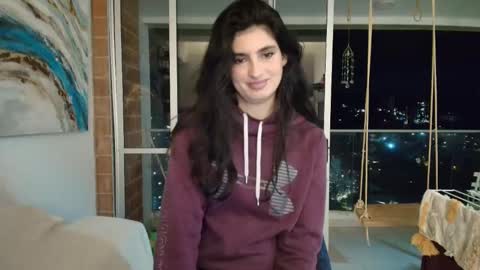 hollyshit_ online show from October 25, 12:18 am